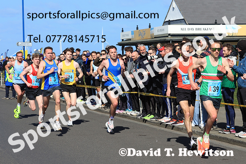 Senior mens Northern 12 Stage Road Relay, 2025 Northern 12 and 6 Stage Road Relays and Junior 5k, Redcar. Photo: David T. Hewitson/Sports for All Pics